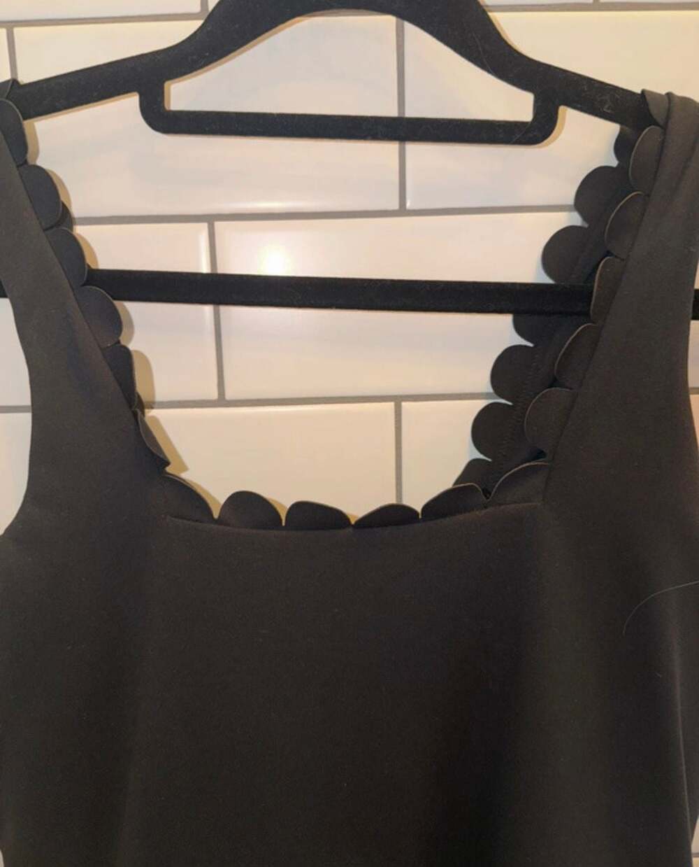 🖤 AQUA Black Scallop Trim Fit & Flare Dress – Size Small - Picture 3 of 5